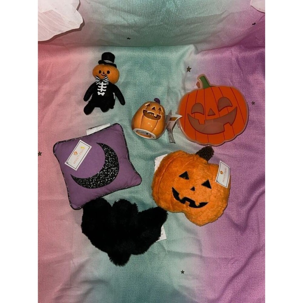 Halloween Decor